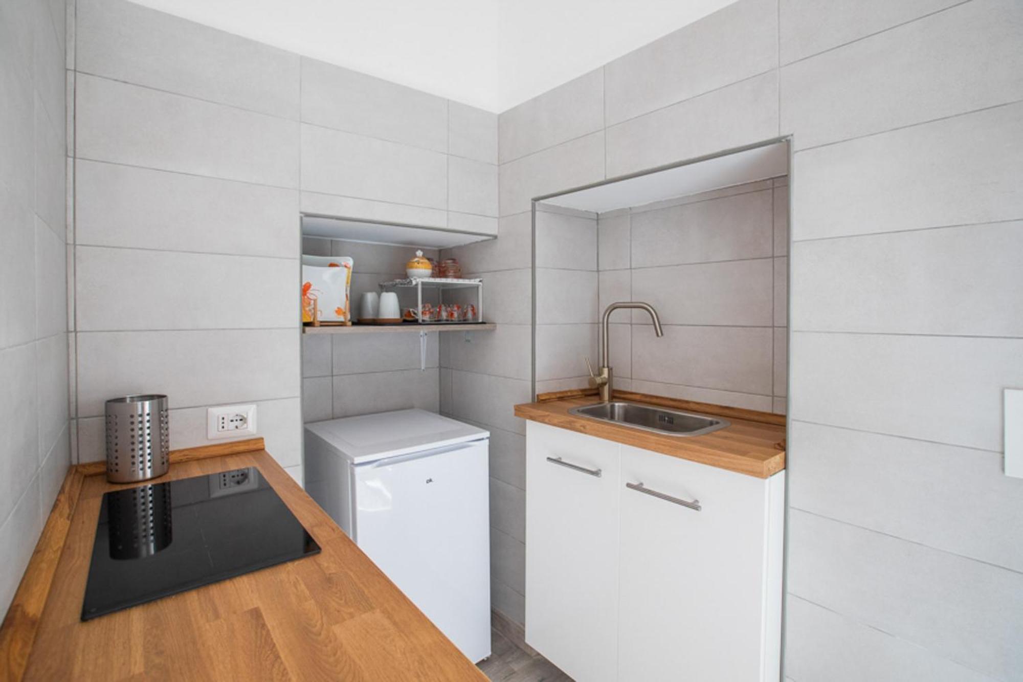 Torre Lama Apartments By Wonderful Italy Bari Esterno foto